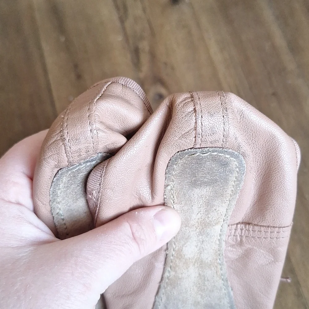 Theatricals Tan Leather Kids Ballet Shoes Size 11.5M